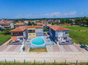 Apartment near Dusan Dzamonja Sculpture Park in Fontane